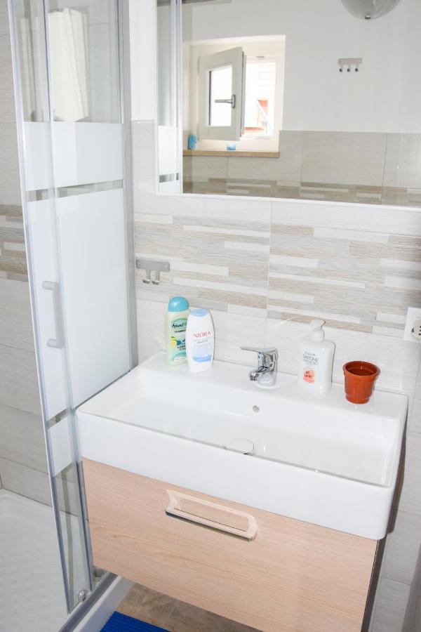 דירות פולינאנו א מארה Casa Rodolovich Locazione Breve מראה חיצוני תמונה